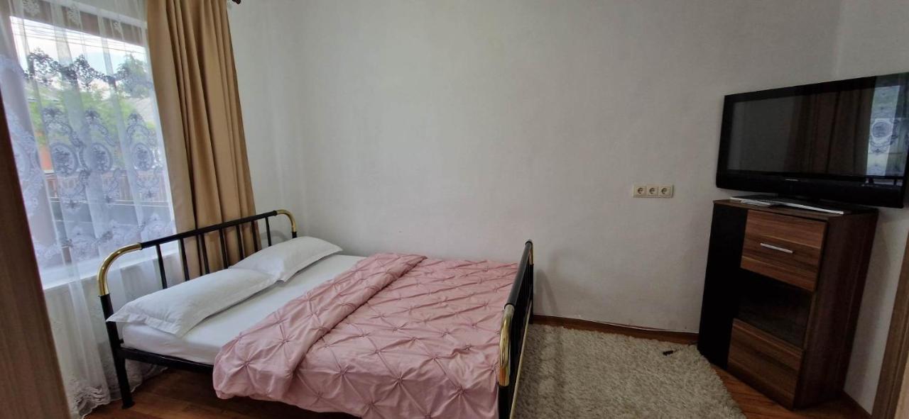 Casa Ideal Sighetu Marmaţiei Exteriör bild